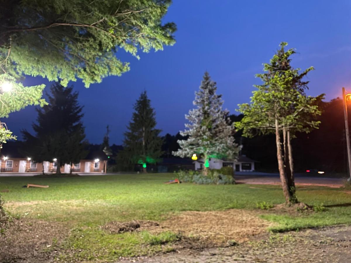 Pine Valley Motel Spruce Pine Exterior foto