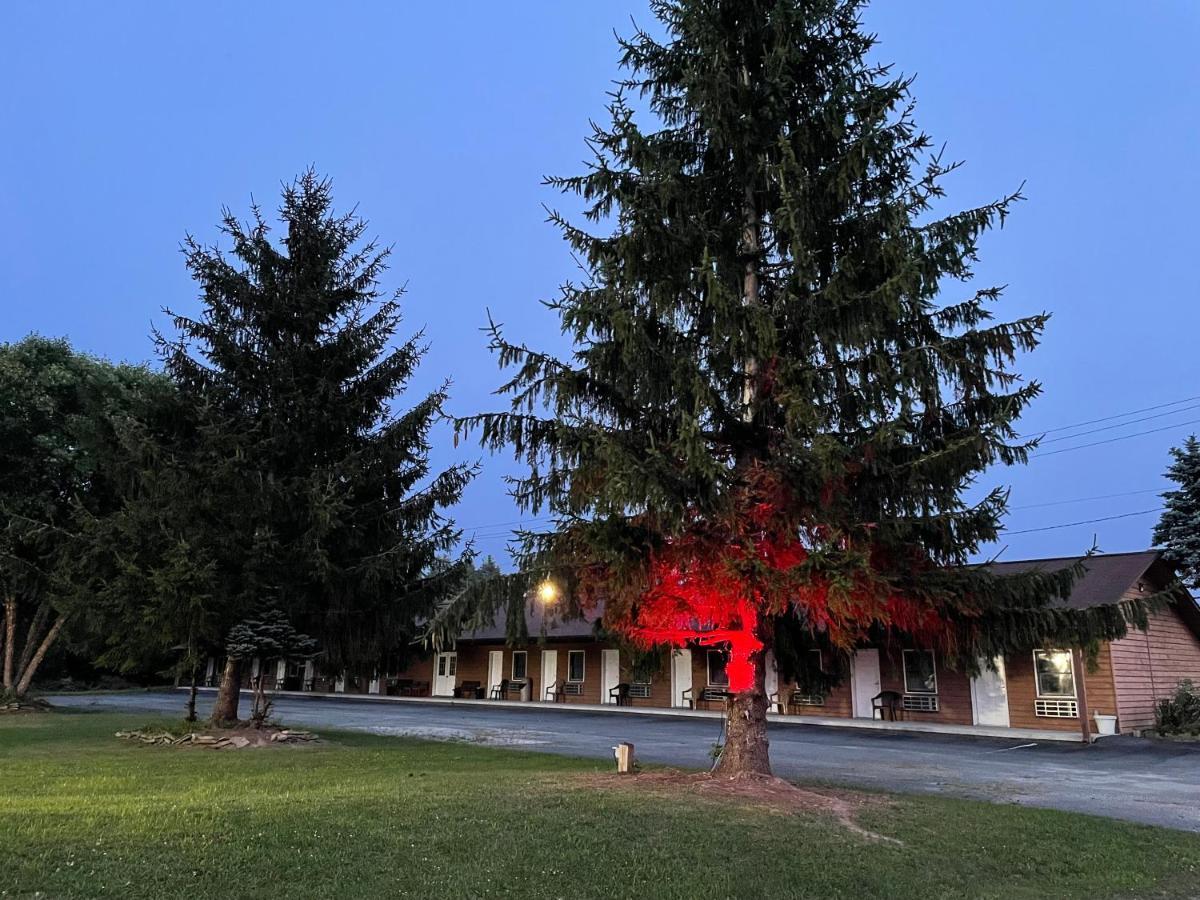 Pine Valley Motel Spruce Pine Exterior foto