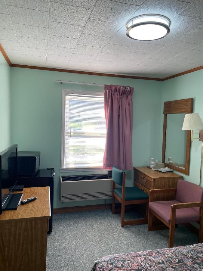 Pine Valley Motel Spruce Pine Exterior foto