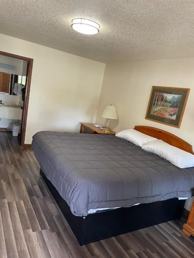 Pine Valley Motel Spruce Pine Exterior foto